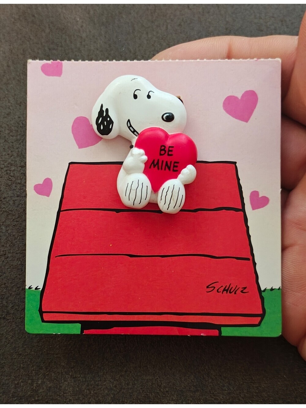 1980s Hallmark Peanuts Snoopy "Be Mine" Heart Valentine Brooch Pin